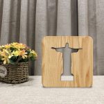 FS-T1971W 2,5 W Jesus Pastor Tischlampe USB Massivholz Hohlnachtlicht – Bild 2