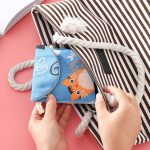 8 Stück Damenbinden-Aufbewahrungsbeutel aus Baumwolle und Leinen, praktische Clutch-Tasche, Gray Camel, Lucky Cat, Leaves, Blue Cat, Turtle, Elephant, Block, Waves, Owl, Black Tree, Black -bottomed White Tree – Bild 6