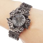 Retro-Armbanduhr mit geprägtem Blumenarmband für Damen – Bild 2