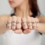 Offener Ring aus S925-Sterlingsilber mit 26 englischen Buchstaben und buntem Zirkon für Damen – Bild 4