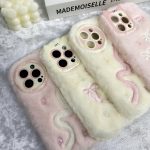 Handyhülle aus Plüsch mit Schlangenstickerei – Bild 6