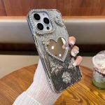 Handyhülle in Herzform mit Glitzersteinen und Spiegel – Bild 5
