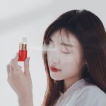 Lippenstift-Stil Handheld Mini FacialHydration Instrument Feuchtigkeitsmesser Automatischer Alkoholsprüher