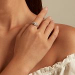 Ring aus Sterlingsilber mit S925-Weißgoldbeschichtung und Zirkonia-Unendlichkeitssymbol – Bild 5