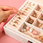 Mehrschichtige Flip-Cover mit Schloss, Schmuckschatulle, einfarbig, Schmuck-Desktop-Aufbewahrungsbox – Bild 4