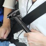 Auto-Sicherheits-Lebensrettungshammer, Auto-Notfall-Multifunktions-Fensterbrecher, Upgraded Black, Upgraded Red, Ordinary Red, Deluxed Black With Fixed Rack, Deluxed Red With Fixed Rack, Deluxed Silver 3 in 1 – Bild 4