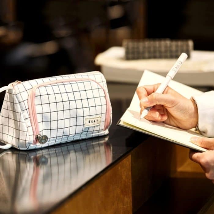 Angoo Federmäppchen mit großem Fassungsvermögen, niedliche Schreibwarentasche aus Segeltuch, Black White In The Palm, Fairy Plaid, Pink, Ink, Moon White, Qingtian, Begonia, Scottish Plaid, Gentle Breeze, Daisy, Dawn, Cherry Pink, Blue Gray, Ink Paintin... – Bild 7