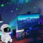 Buntes LED-Laser-Sternprojektionslicht in USB-Astronautenform – Bild 6
