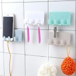 Praktische, an der Wand klebende Handy-Ladehalterung, Steckdose, stark klebendes Stützregal mit Haken – Bild 7
