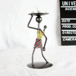 Retro schmiedeeiserner mannförmiger Kerzenständer Ornament Restaurant Tischdekoration Requisiten, 20, 21, 22, 23, 26, 27